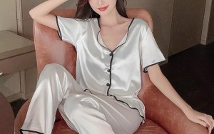 ĐỒ NGỦ SATIN – ĐẲNG CẤP CỦA SỰ SANG TRỌNG